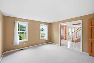 7 Rising Sun Ln, West Bridgewater, MA 02379 - Photo 4