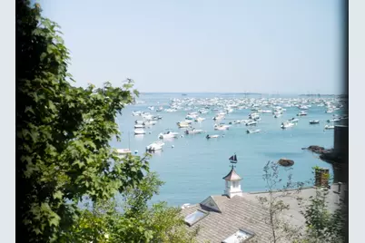 2 Brackett Brackett Pl #B, Marblehead, MA 01945 - Photo 24