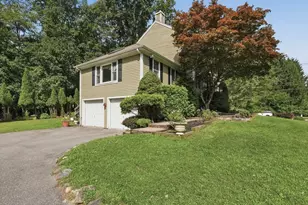 301 Winch St, Framingham, MA 01701 - Photo 2