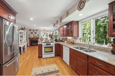 301 Winch St, Framingham, MA 01701 - Photo 14