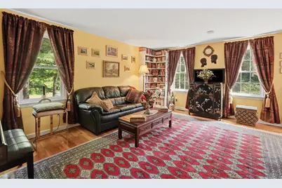 301 Winch St, Framingham, MA 01701 - Photo 6
