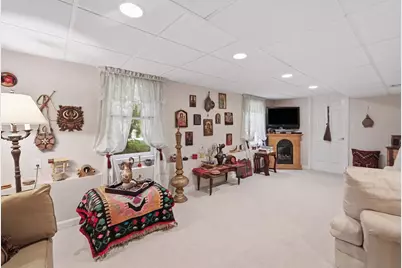 301 Winch St, Framingham, MA 01701 - Photo 34