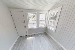 836 Canterbury St, Boston, MA 02131 - Photo 8