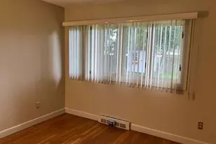 71 Seymour St, New Bedford, MA 02744 - Photo 14