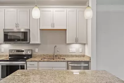 2 Francis Dr #203, Andover, MA 01810 - Photo 6