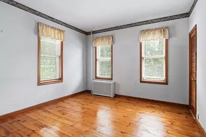 108 Grape St, Chicopee, MA 01013 - Photo 12