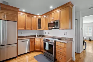 82 Captains Row, Chelsea, MA 02150 - Photo 6