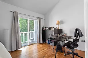 82 Captains Row, Chelsea, MA 02150 - Photo 12