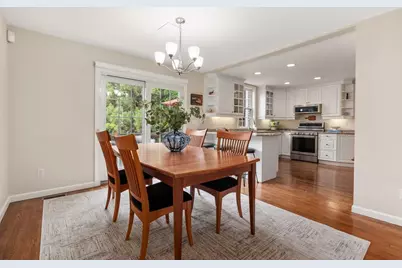 600 Trapelo Rd #8, Waltham, MA 02452 - Photo 12