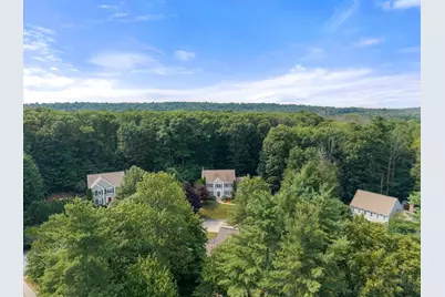 7 Evergreen Ln, Sturbridge, MA 01518 - Photo 4