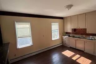 28 Joyce St, Webster, MA 01570 - Photo 4