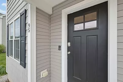 95 Riley Rd #95, Tyngsborough, MA 01879 - Photo 2