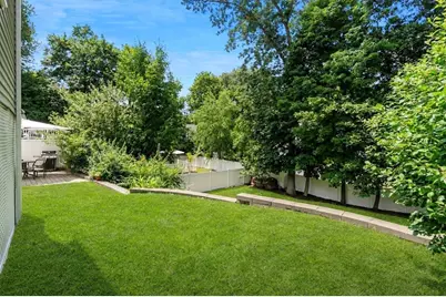 46 Macarthur Rd, Stoneham, MA 02180 - Photo 18