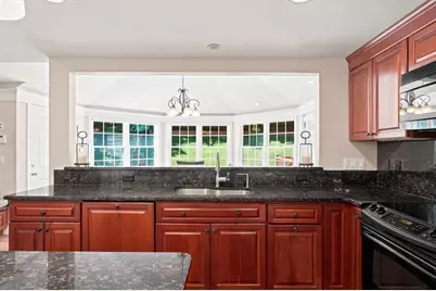 8 Emery St, Peabody, MA 01960 - Photo 8