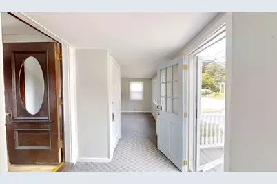 22 Pelican Ave, Worcester, MA 01605 - Photo 14