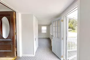22 Pelican Ave, Worcester, MA 01605 - Photo 14