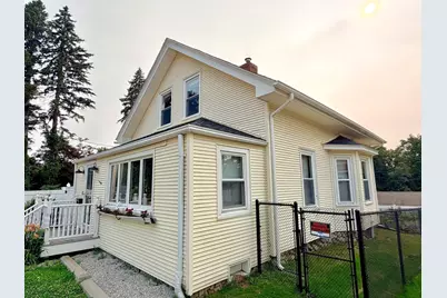22 Pelican Ave, Worcester, MA 01605 - Photo 16