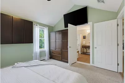460 Richardson Ave, Attleboro, MA 02703 - Photo 16