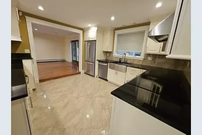 633 Saw Mill Brook Pkwy #1, Newton, MA 02459 - Photo 8