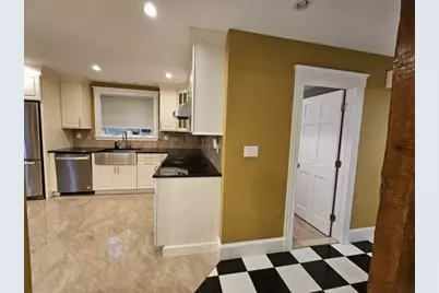 633 Saw Mill Brook Pkwy #1, Newton, MA 02459 - Photo 4
