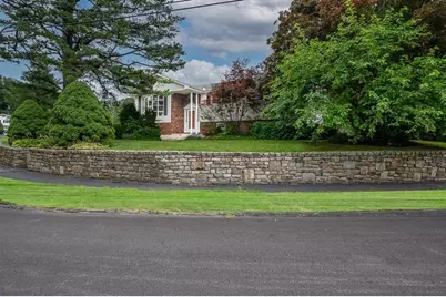 36 Roman Dr, Shrewsbury, MA 01545 - Photo 2