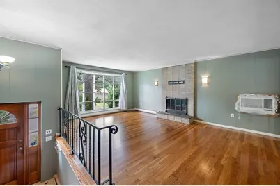 36 Roman Dr, Shrewsbury, MA 01545 - Photo 4
