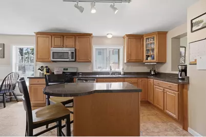 63 Vine Street, Leominster, MA 01453 - Photo 8