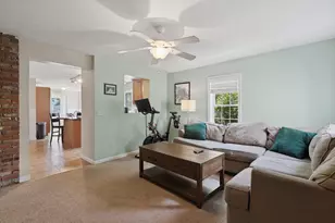 63 Vine St, Leominster, MA 01453 - Photo 6