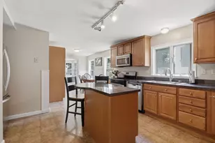 63 Vine St, Leominster, MA 01453 - Photo 10