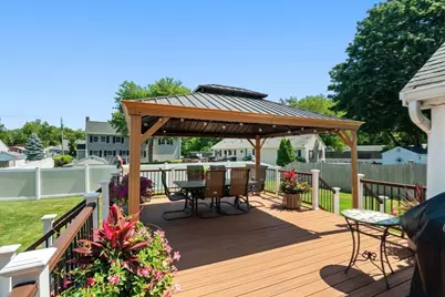 86 Redfield Rd, Wakefield, MA 01880 - Photo 28