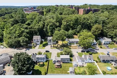 86 Redfield Rd, Wakefield, MA 01880 - Photo 34