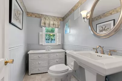 86 Redfield Rd, Wakefield, MA 01880 - Photo 16