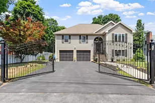 33 Highland Ave, Saugus, MA 01906 - Photo 2