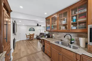 826 Broadway, Raynham, MA 02767 - Photo 20
