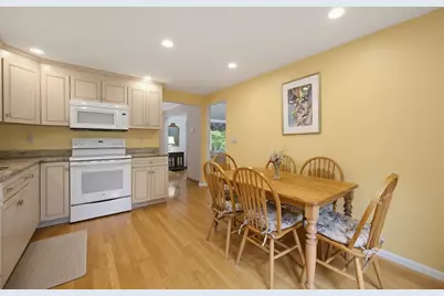14 Shoreline Dr, Foxboro, MA 02035 - Photo 4