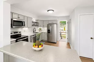 25 Gediminas St, Worcester, MA 01610 - Photo 8