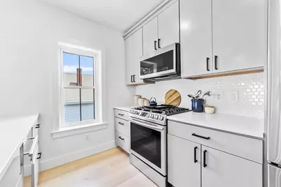 208 Spencer #7, Chelsea, MA 02150 - Photo 10