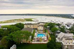 131 North Water St-Huxford Cottage, Edgartown, MA 02539 - Photo 14