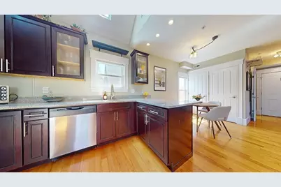 4 Cameron #2, Somerville, MA 02144 - Photo 8