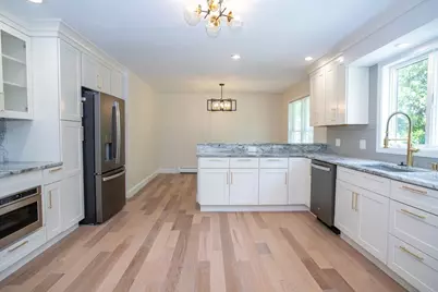 12 Walden Ct, Leominster, MA 01453 - Photo 8