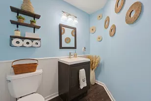 1 Strathmore Shire Dr, Uxbridge, MA 01569 - Photo 8