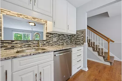206 Laurelwood Dr #206, Hopedale, MA 01747 - Photo 6