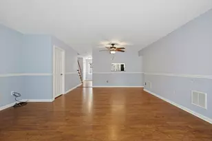206 Laurelwood Dr, Hopedale, MA 01747 - Photo 18