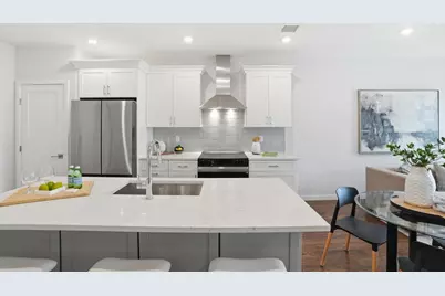 267 Old Colony #602, Boston, MA 02127 - Photo 2