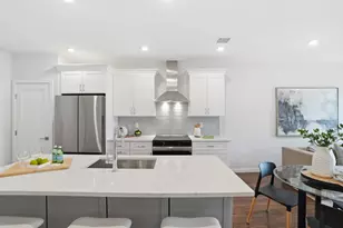 267 Old Colony, Boston, MA 02127 - Photo 2