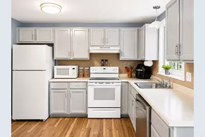 39 Bayview, Taunton, MA 02780 - Photo 2