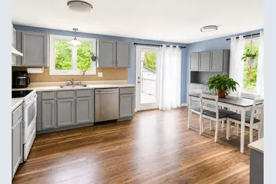 39 Bayview, Taunton, MA 02780 - Photo 4