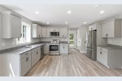 71 Pine St #A, Warren, MA 01083 - Photo 2