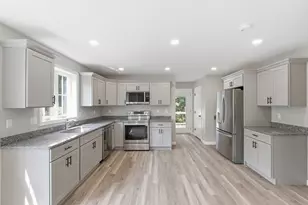 71 Pine St, Warren, MA 01083 - Photo 2