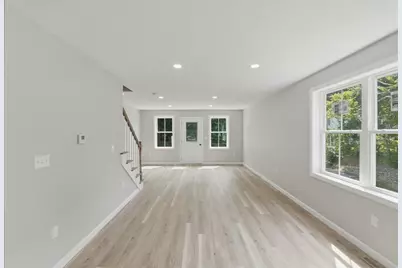 71 Pine St #A, Warren, MA 01083 - Photo 8